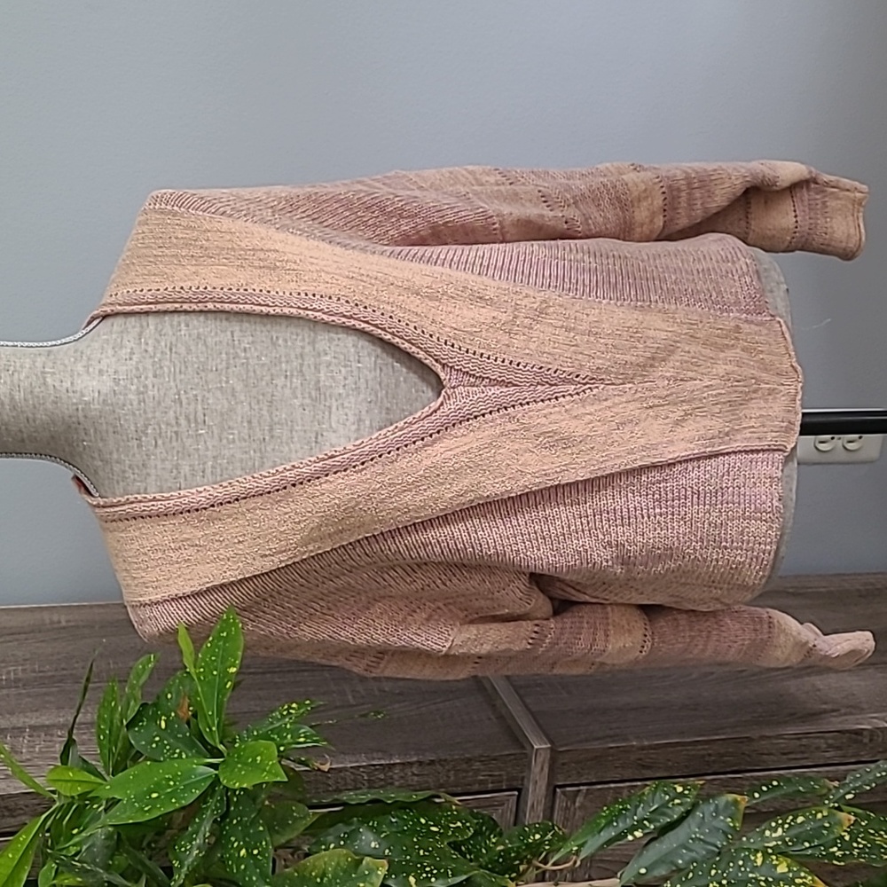 Free People Deep V Pink Cropped Sweater Size Large